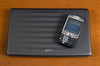 Illustration for article titled Palm Foleo: A Laptop For Your Smartphone
